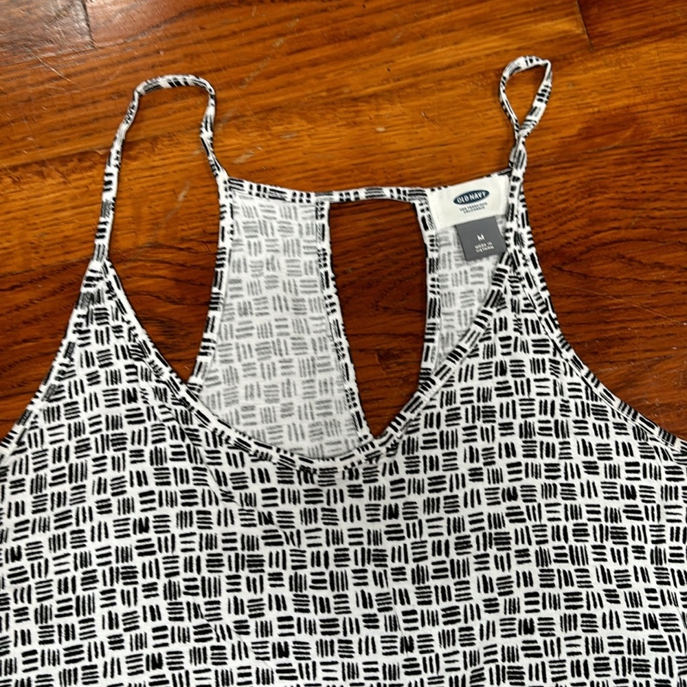 Tank top - Picture 2 of 3